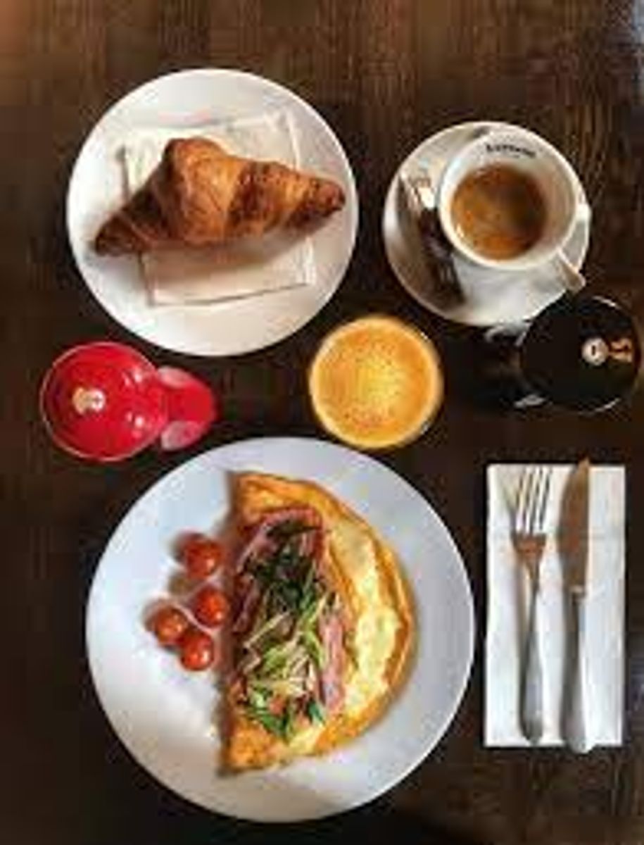 American Breakfast - Espresso - Apă naturală plată/ carbogazoasă